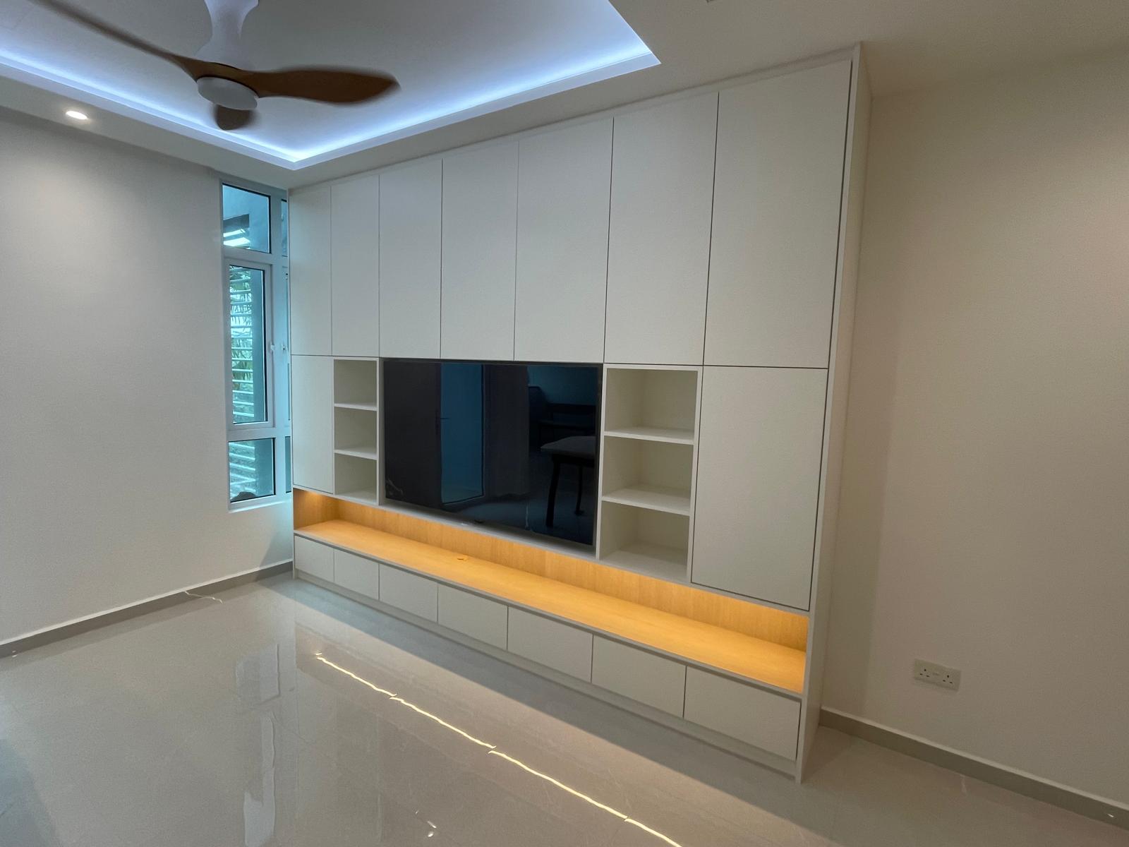 Living TV Console 2