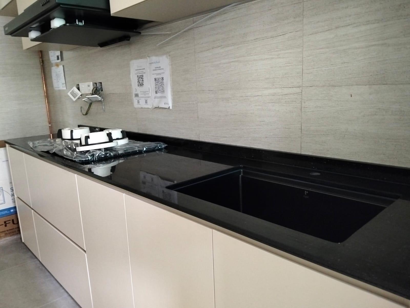 Tengah Kitchen